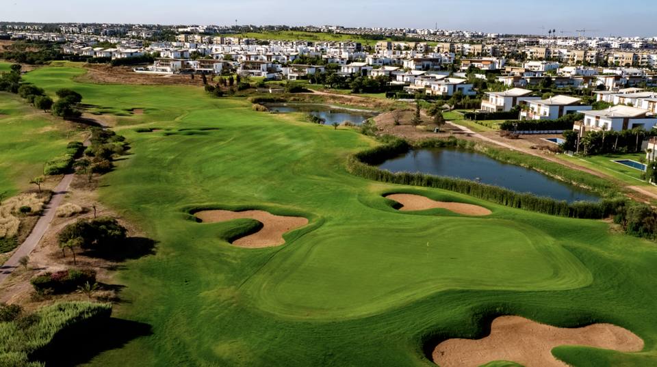 Casa Green Golf Club : vue aérienne : green, bunkers, lacs
